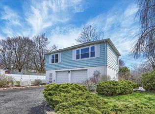 22 Leslie Rd, Newburgh, NY 12550