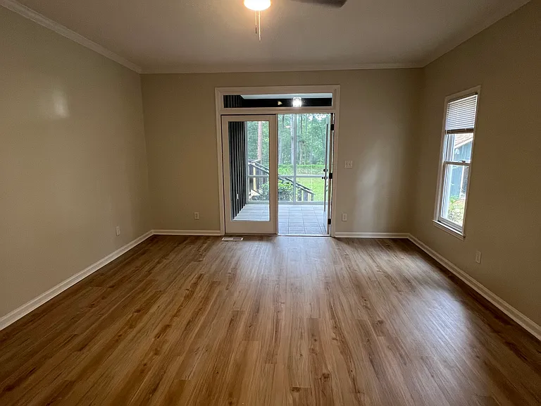 3055 Hadley Ferry Rd — Photo 10