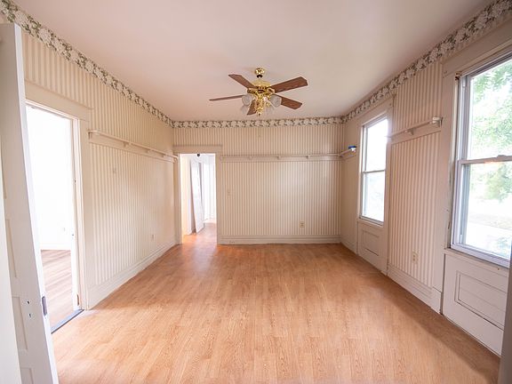 4th image of 414 5th Ave Unit 2