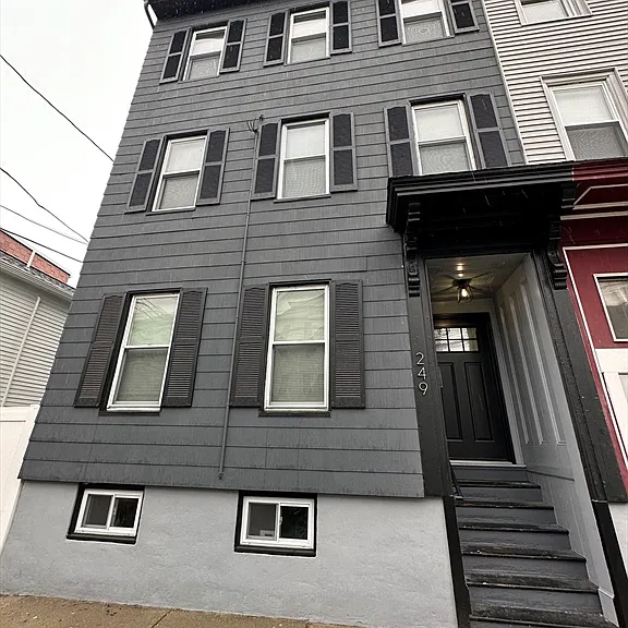 249 Everett St #2 — Photo 1