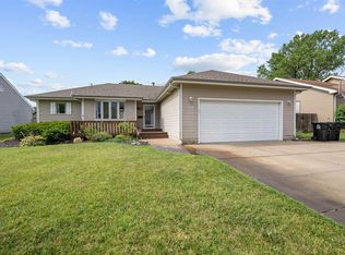 1216 Meyer Dr, Salina, KS 67401