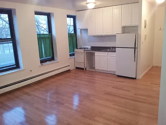 Rented by ZealEstate Group Inc | media 7