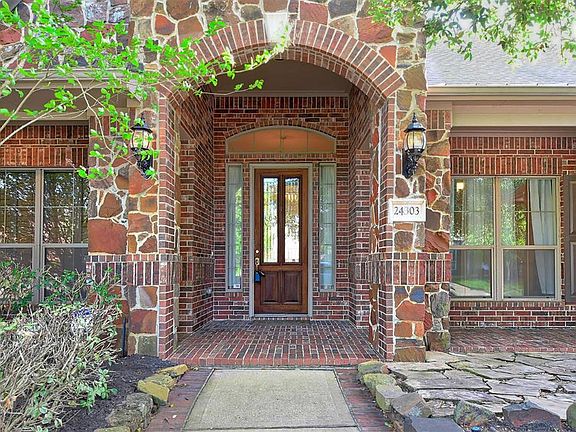 3rd image of 24303 Bella Veneza Dr