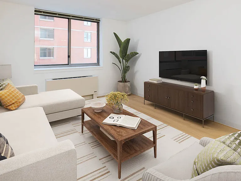 400 W 37th St #7R — Photo 13