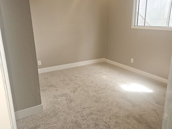 4th image of 3839 Pentagon Dr #3