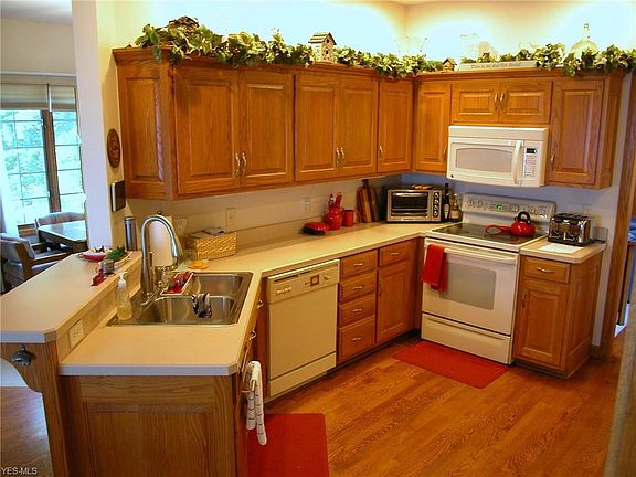 3rd image of 4767 Deer Creek Dr
