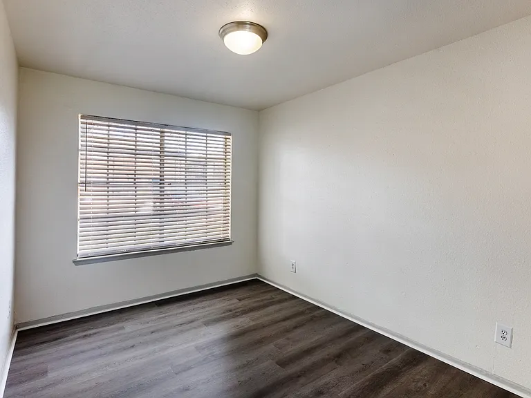 The Heights at Post Oak — Photo 14
