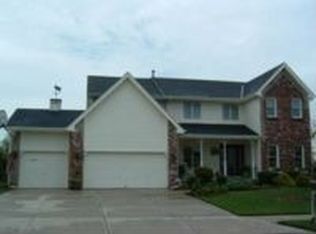 13662 Larimore Ave, Omaha, NE 68164