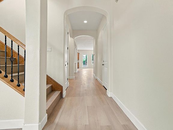 3rd image of 9212 Hallmark Pl