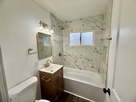 5th image of 2516 E 22nd Pl #2517