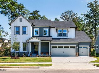 925 Serenity Walk Pkwy, Fuquay Varina, NC 27526