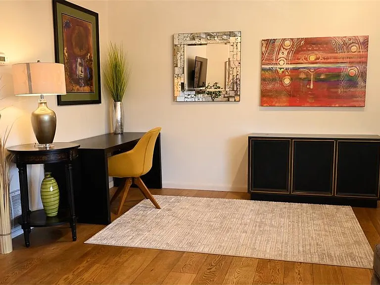 500 E Riverside Dr #224 — Photo 2