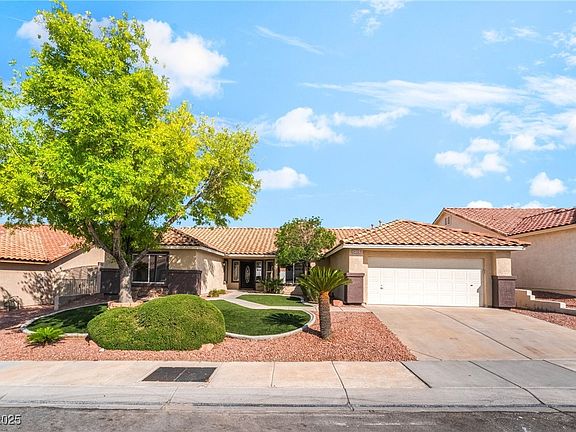3rd image of 3436 Camsore Point Ln