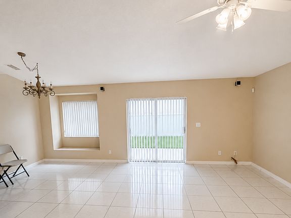 3rd image of 4707 Ramshead Dr