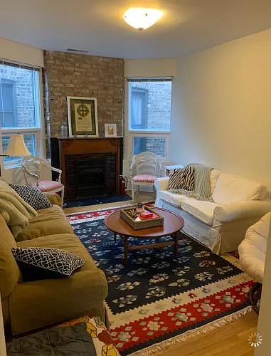 717 W Roscoe St #3 — Photo 6