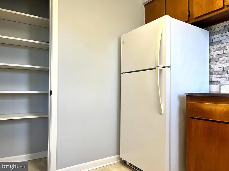 333 Lacey Ave #B8 — Photo 8