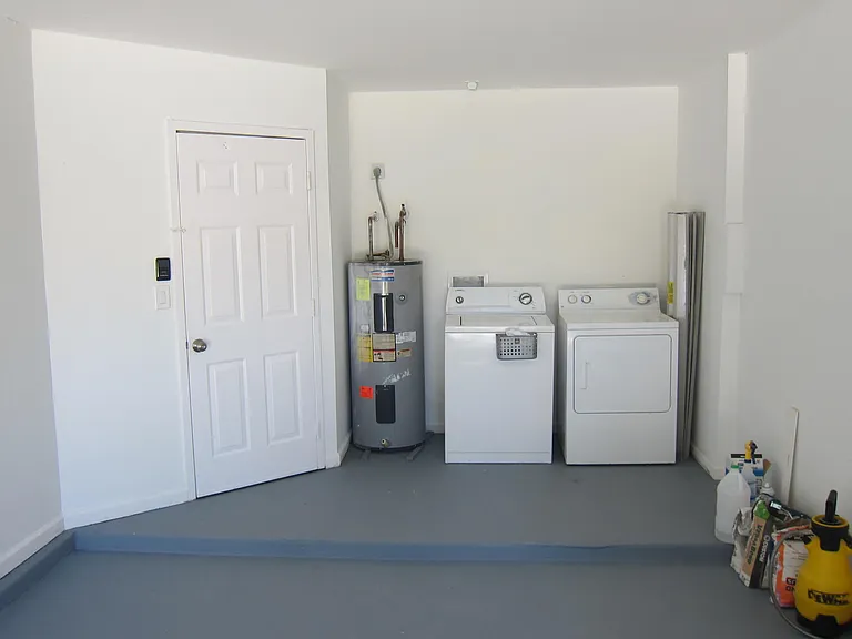 1517 Woodbridge Lakes Cir — Photo 4