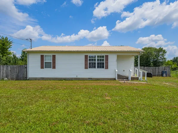 167 S C St, Hillsboro, TN 37342