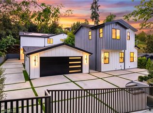 5623 Oso Ave, Woodland Hills, CA 91367