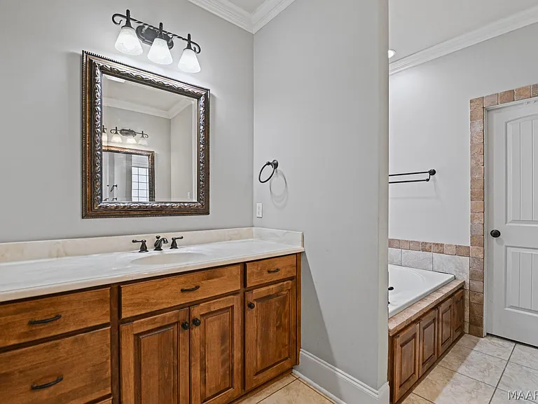 1694 Pebble Creek Dr — Photo 31