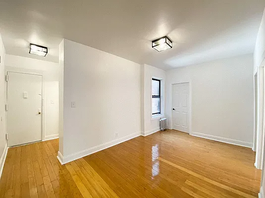 Rented by Shamco Management Corp | media 18