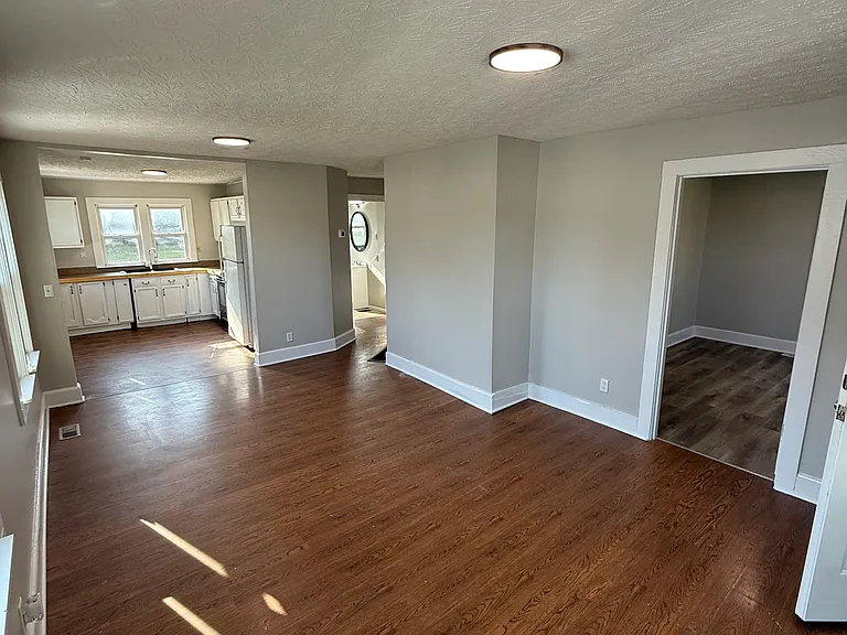 36 Gale Dr — Photo 5