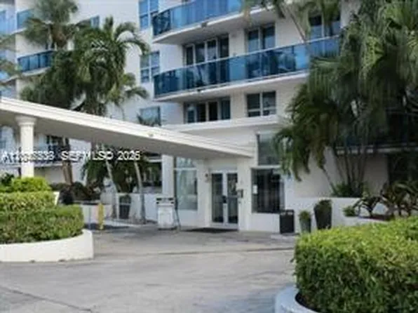 7501 E Treasure Dr, North Bay Village, FL