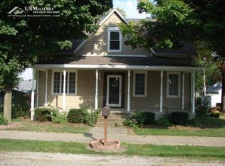 300 N 6th St, New Baden, IL 62265