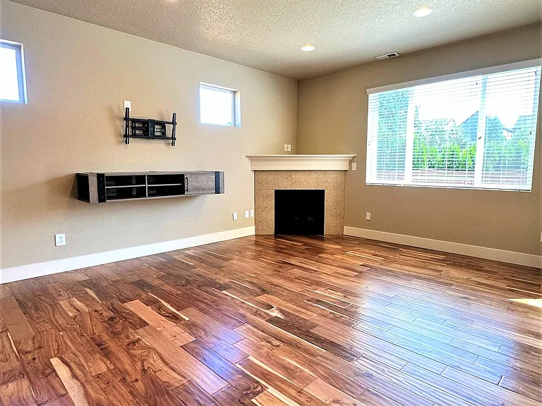 20672 SW Edgemont St — Photo 21