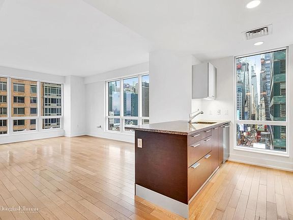 4th image of 350 W 42nd St APT 28F