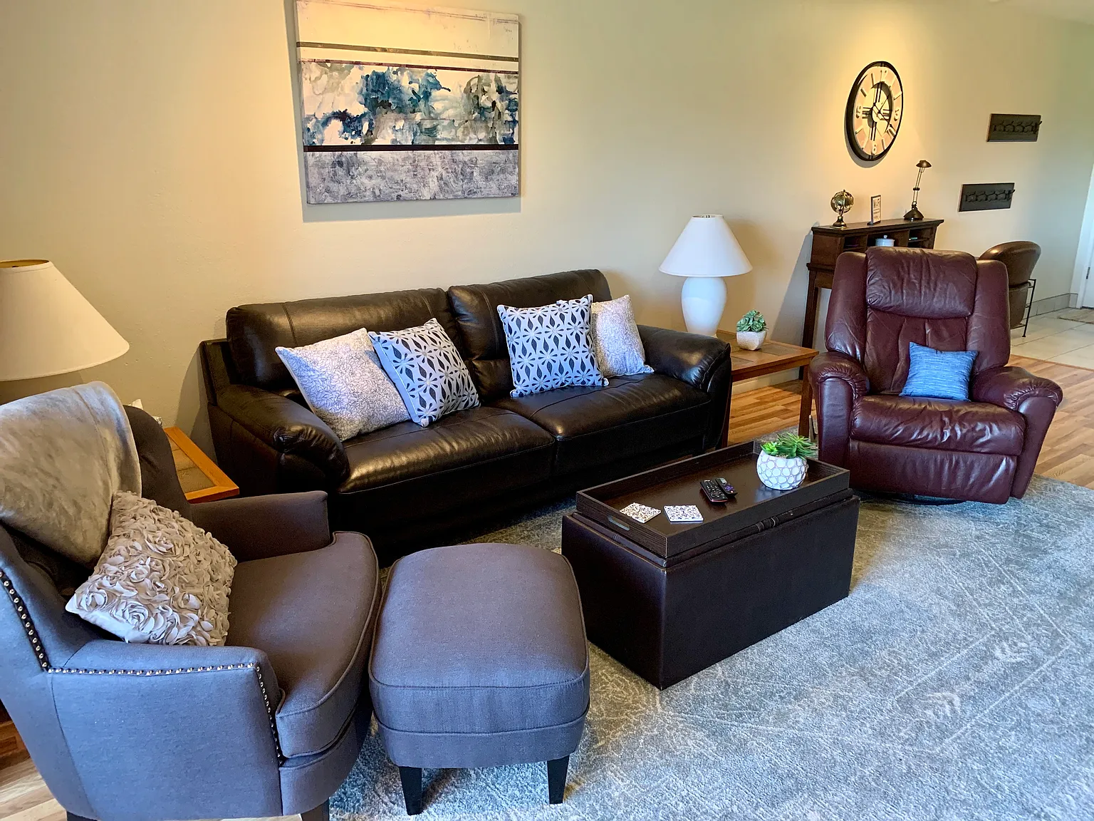 1 bed, 850 sqft, $2,200 — Photo 2