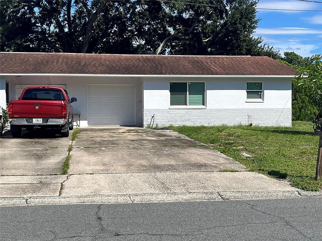 2 bed, 1.0 bath, 1500 sqft, $1,500 — Photo 2