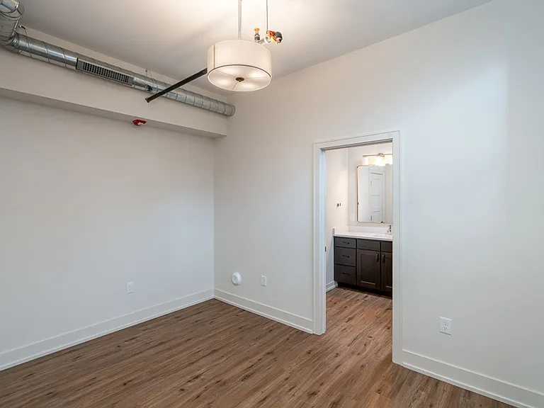 875 Michigan Ave — Photo 66