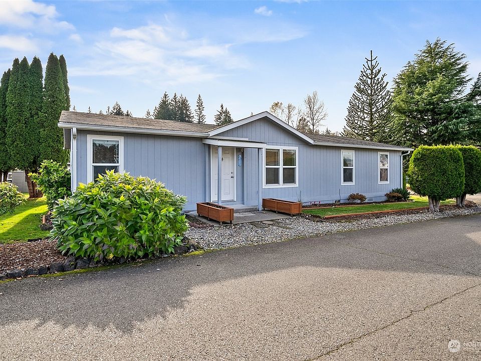 1st image of 9900 Blomberg Street SW #32