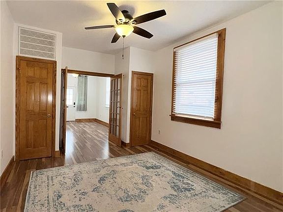 5th image of 421 S Murat St