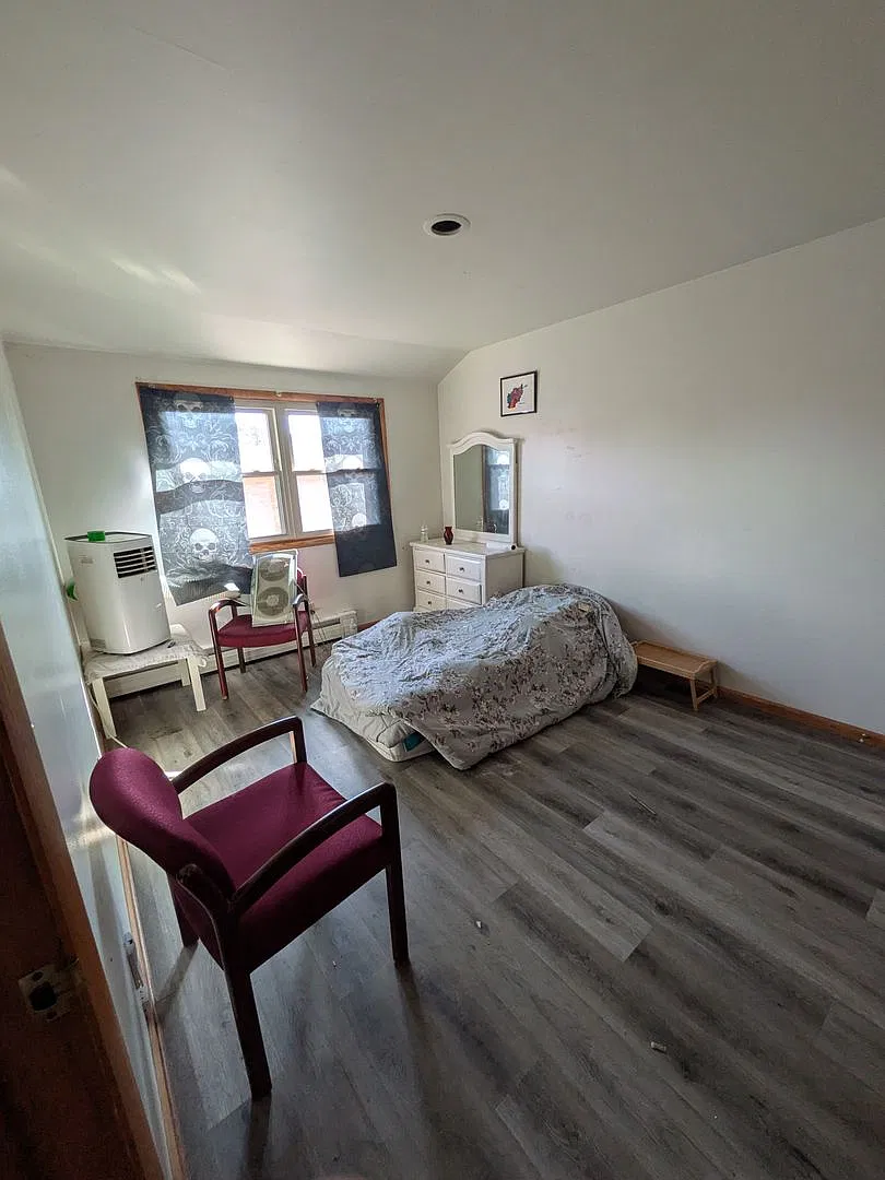 914 Grand Ave — Photo 3