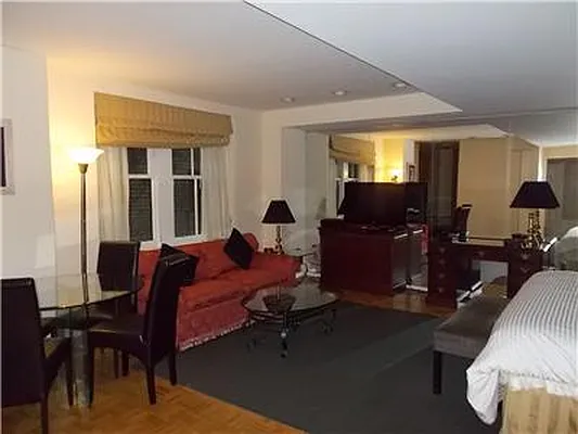 Rented by Empire State Properties | media 38