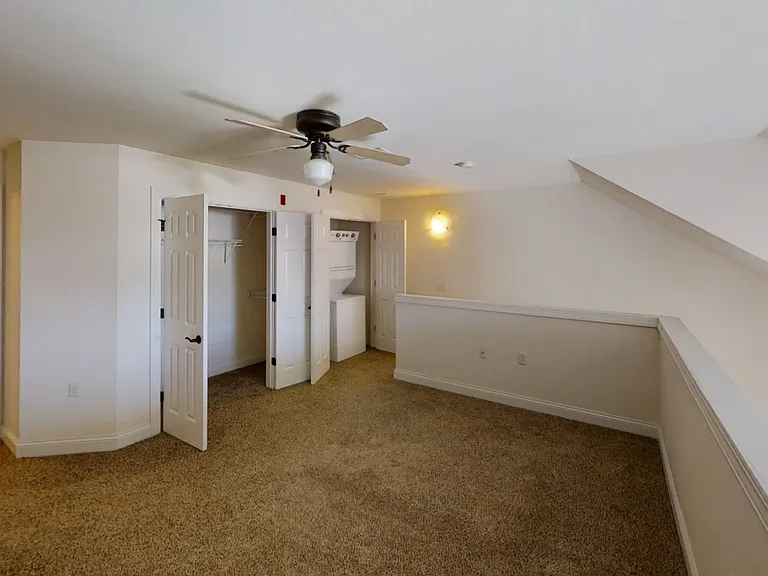 Delafield Woods Apartments — Photo 4