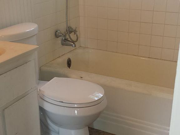 5th image of 709 N Highland Park Ave