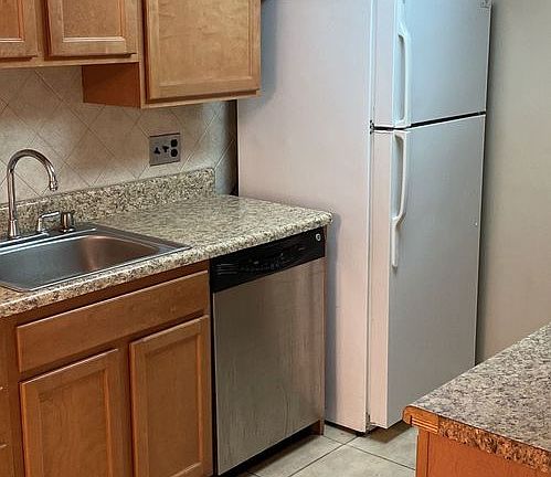 3rd image of 1324 Sierra Dr