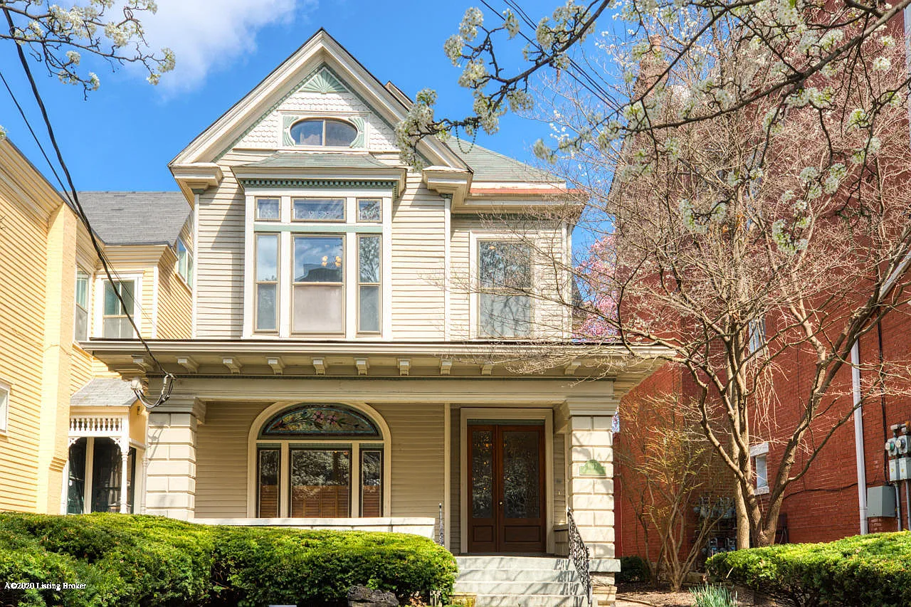1177 E Broadway photo 1