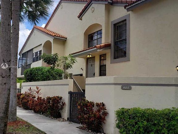 3rd image of 3525 Magellan Cir APT 628