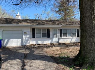 9323 Antioch Rd, Overland Park, KS 66212