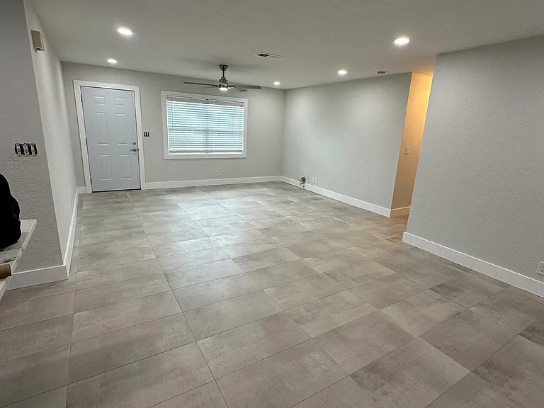 1025 Apollo Beach Blvd #E — Photo 5