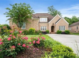 2430 Shiny Leaf Dr, Denver, NC 28037