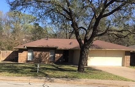 Quiet neighborhood and easy access
