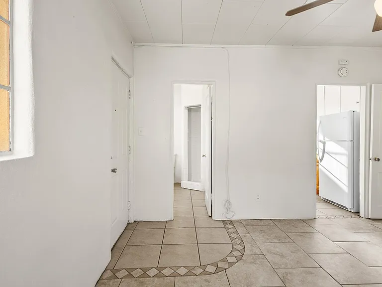 306 Carlisle Blvd SE #C — Photo 15