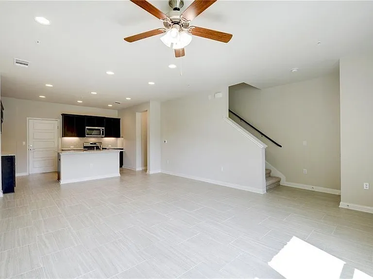 13800 Lyndhurst St #304 — Photo 9