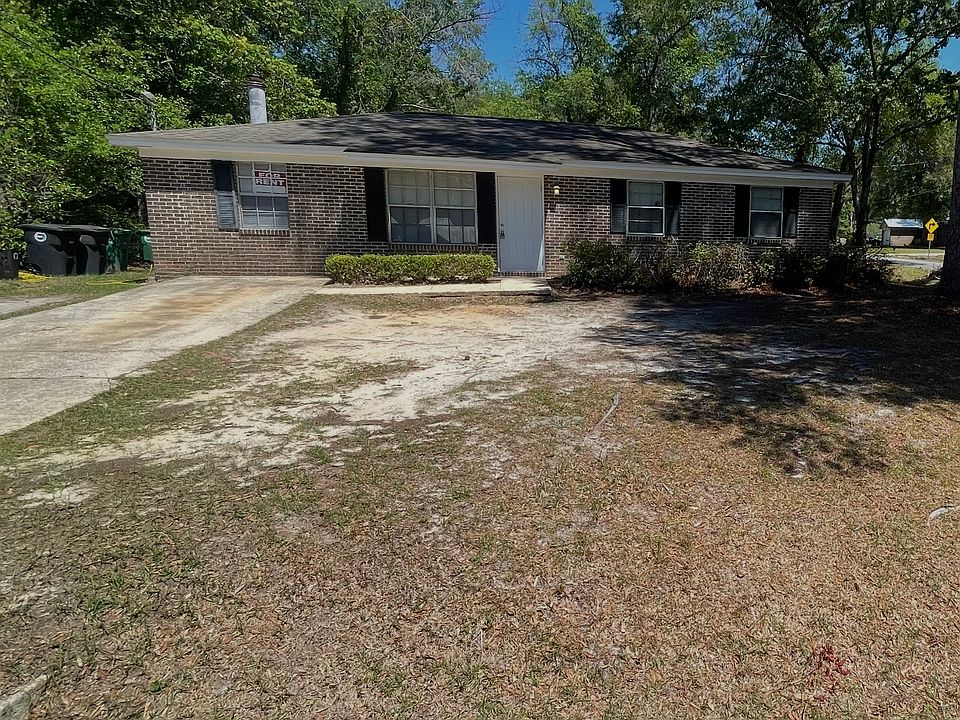 1st image of 5647 Doonesbury Way
