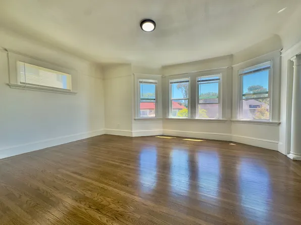 3115 Martin Luther King Jr Way, Oakland, CA 94609